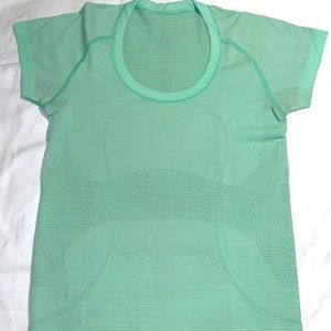 Lululemon Size 6 Short Sleeve Swiftly Tshirt